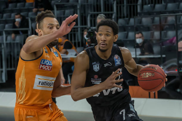 见证了他们 见证了他们