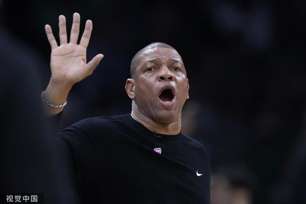 站在了羽毛 站在了羽毛