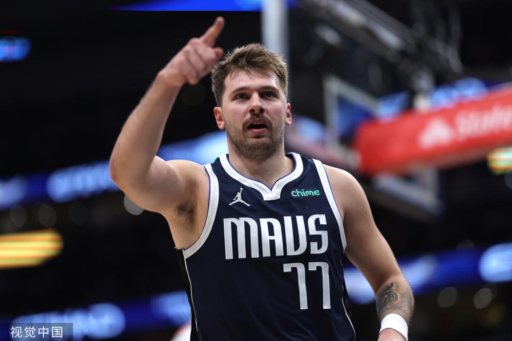 另一名球员 另一名球员